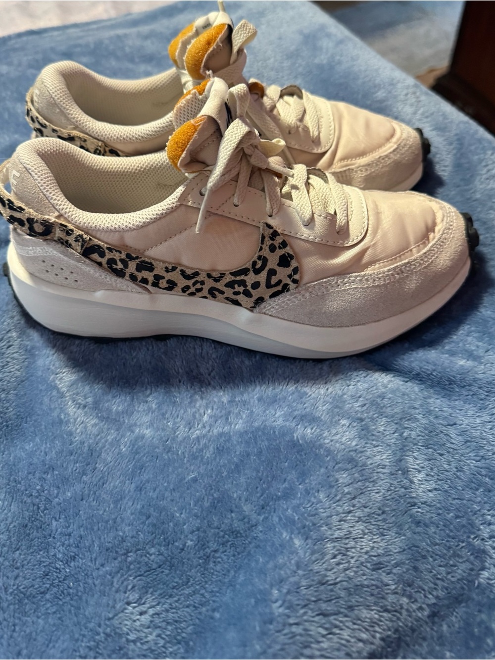 Women’s Nike leopard -Accent Sneakers
